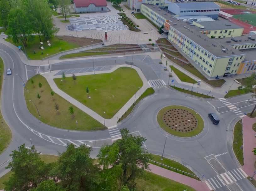 Image for Ikšķiles centrā pārbūvēta infrastruktūra un mainīta satiksmes organizācija